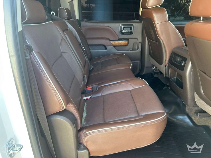 2014-chevrolet-silverado-1500-high-country-image-24