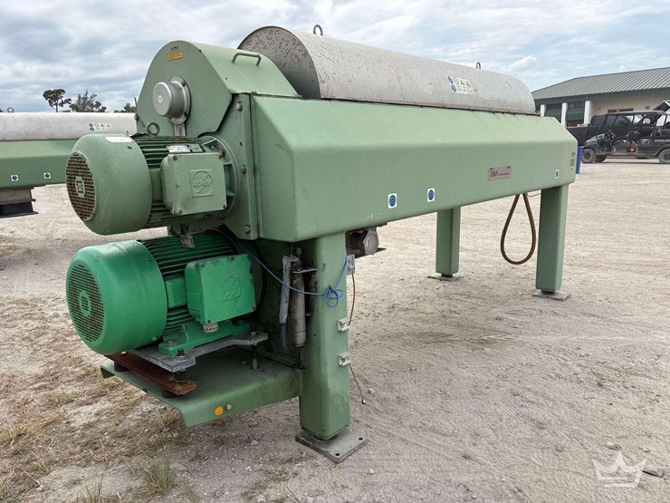 2006-dewatering-and-drying-centrifuge-image-3