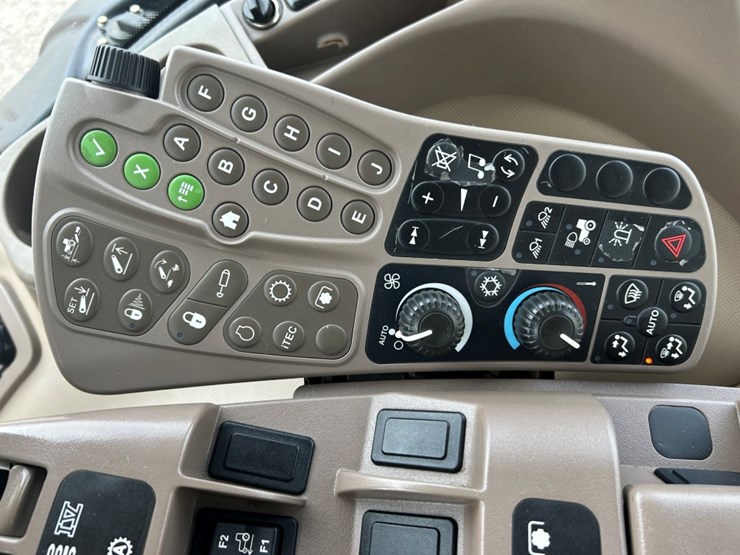 2013-john-deere-9560rt-image-35