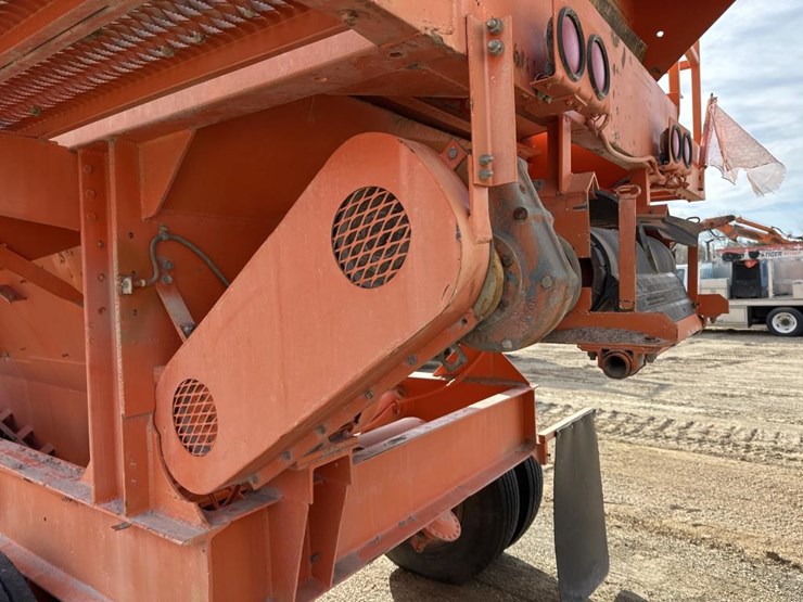 cedarapids-5x16-image-20