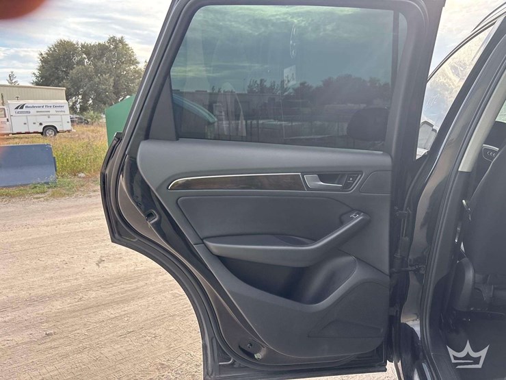 2014-audi-q5-image-18