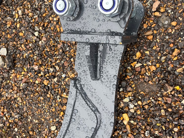 #26-•-wolverine-mini-excavator-ripper-image-1