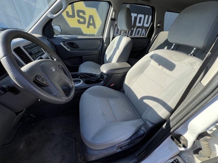 2006-ford-escape-hybrid-image-22