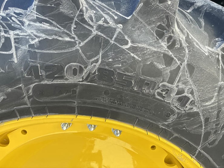 2024-john-deere-8r-410-image-46