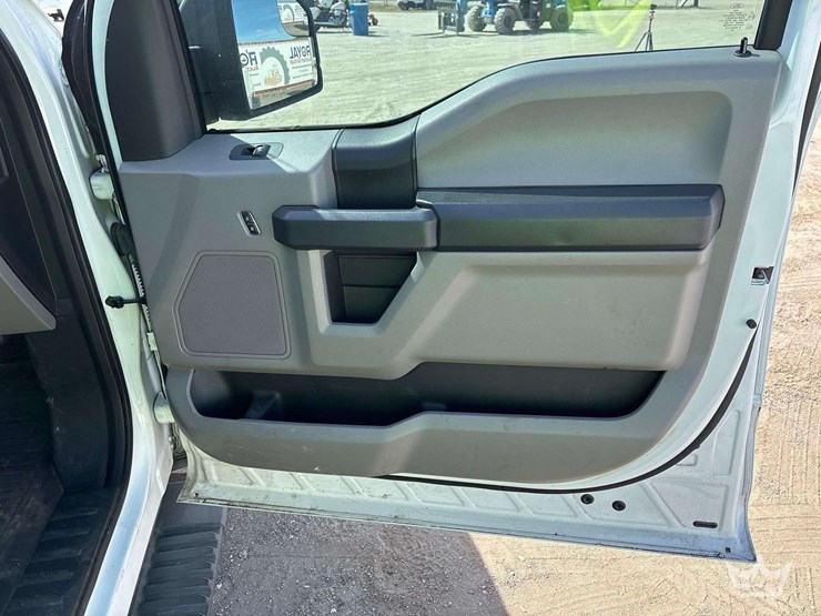 2018-ford-f150-image-24