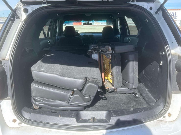 2016-ford-explorer-image-31