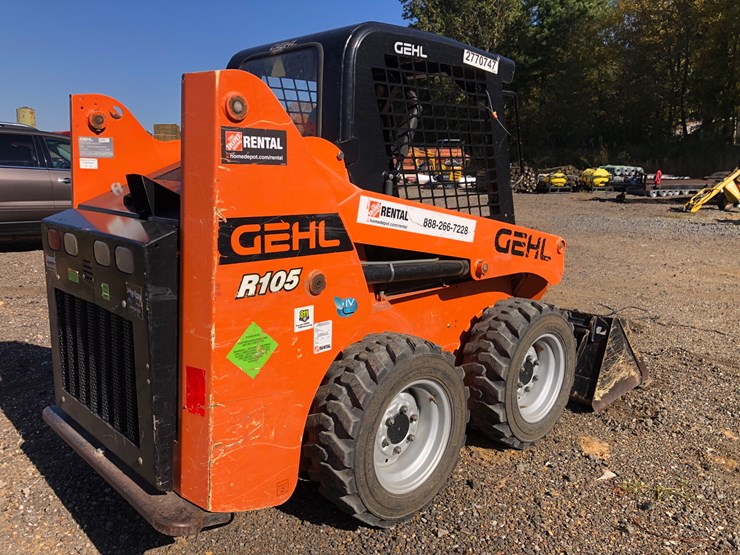 2019-gehl-r105-image-4