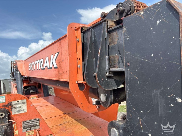 2017-sky-trak-6036-image-27