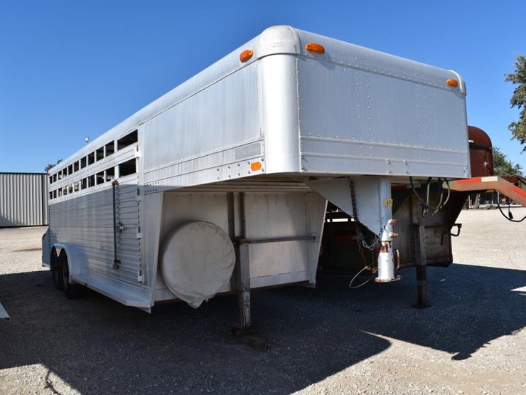 6'-8"-x-20'-4-star-aluminum-gooseneck-livestock-trailer-(vin-#-1s9s20202l01-image-1