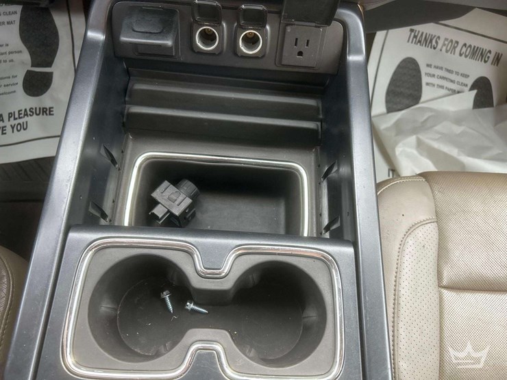 2014-chevrolet-silverado-4x4-crew-cab-pickup-truck-image-26