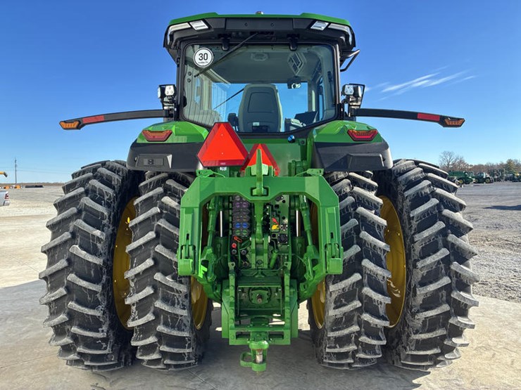 2024-john-deere-8r-410-image-7