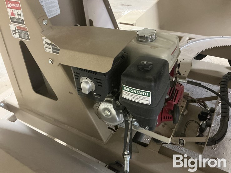 unverferth-seed-pro-410-4-box-seed-tender-image-17