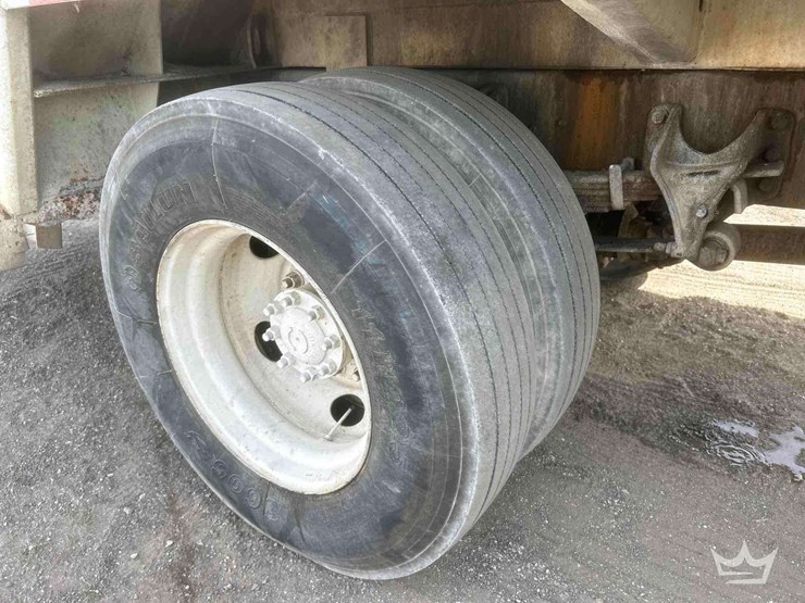 2013-ford-f750-image-27