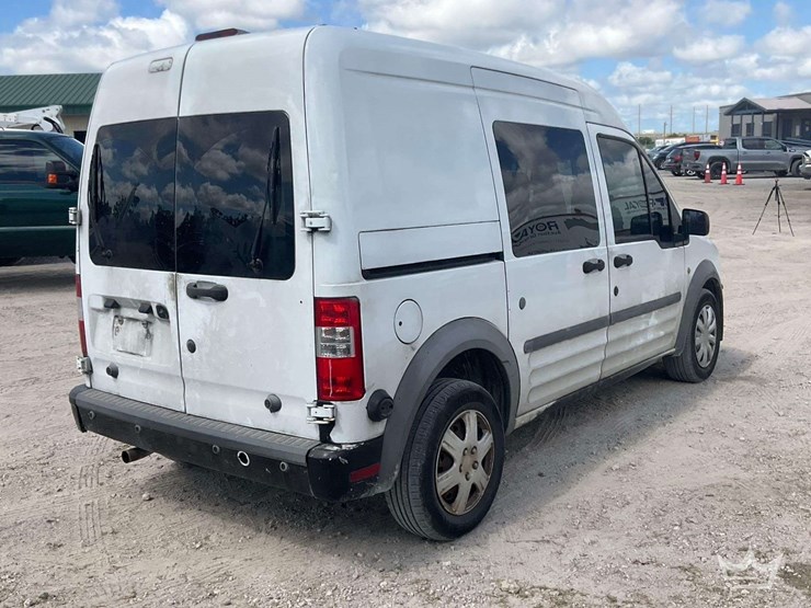 2012-ford-transit-connect-image-3