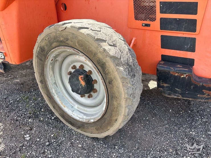 2017-sky-trak-6036-image-37