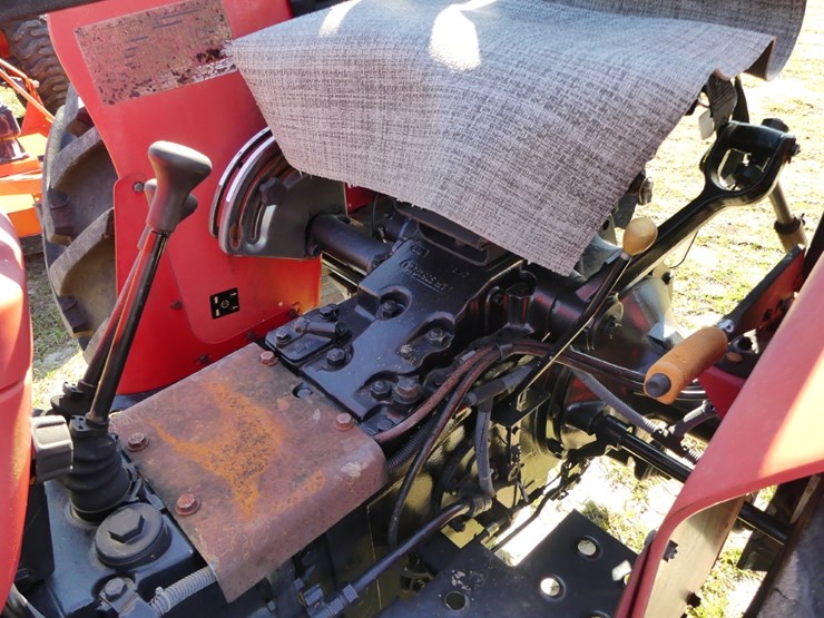 massey-ferguson-533-image-11