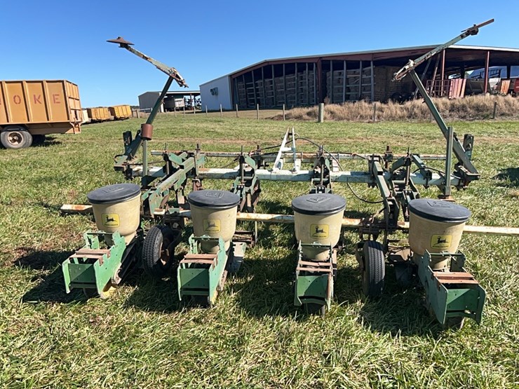 john-deere-71-image-11