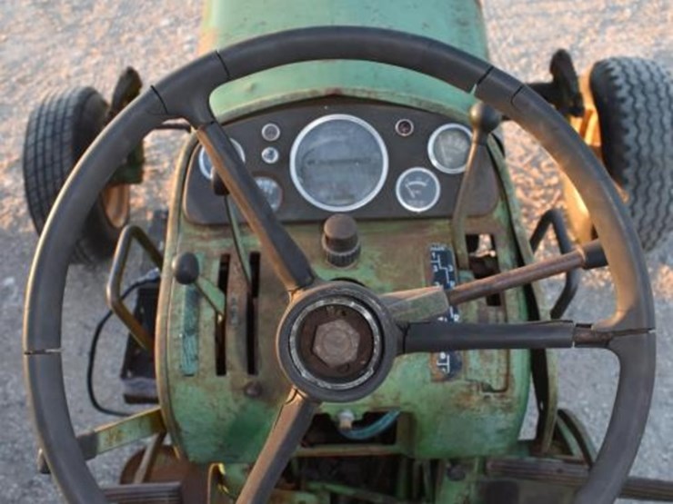 john-deere-4010-image-9