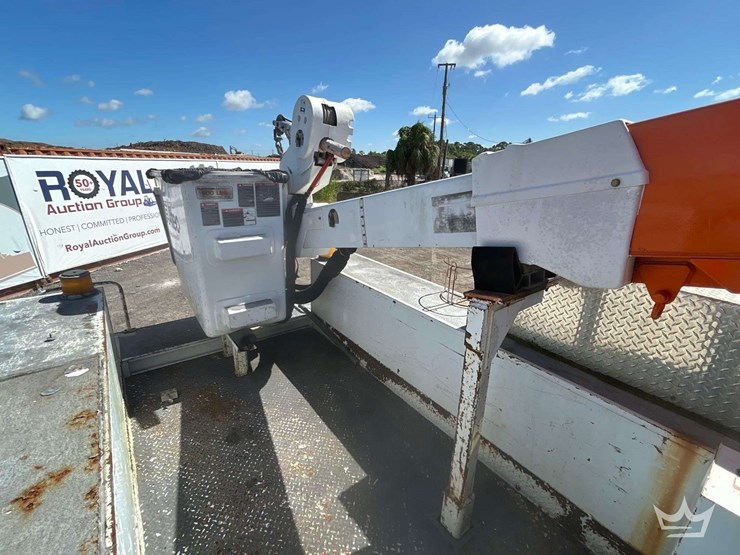 2006-international-durastar-4300-image-54