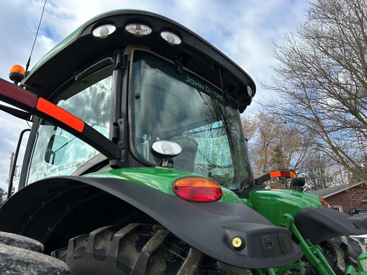 2014-john-deere-8270r-image-27