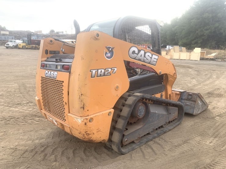 2011-case-tr270-image-3