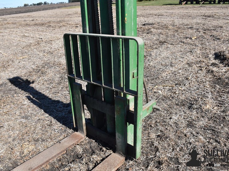 loader-fork-attachment-image-11