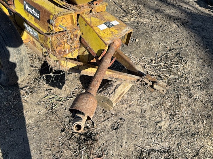 peerless-model-f20p5-roller-mill,-540-pto,-tires-are-flat-image-6