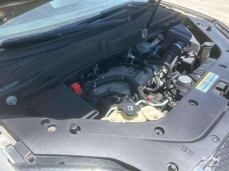 2010-gmc-acadia-image-9