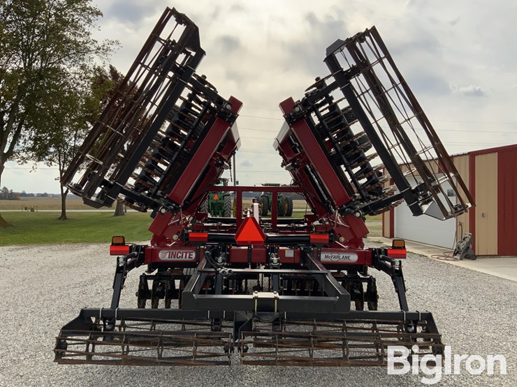 2025-mcfarlane-incite-tc-5124-drb-23'-5"-vertical-tillage-machine-image-6