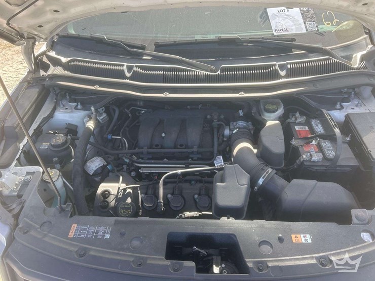 2016-ford-explorer-image-6