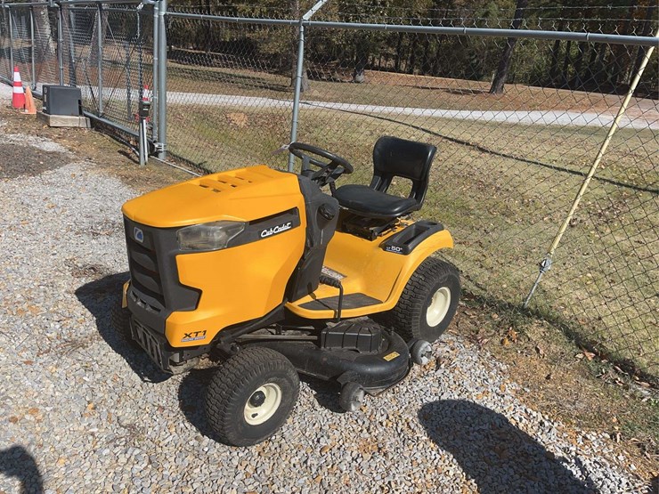cub-cadet-xti-riding-lawn-mower,-50"-deck-image-4