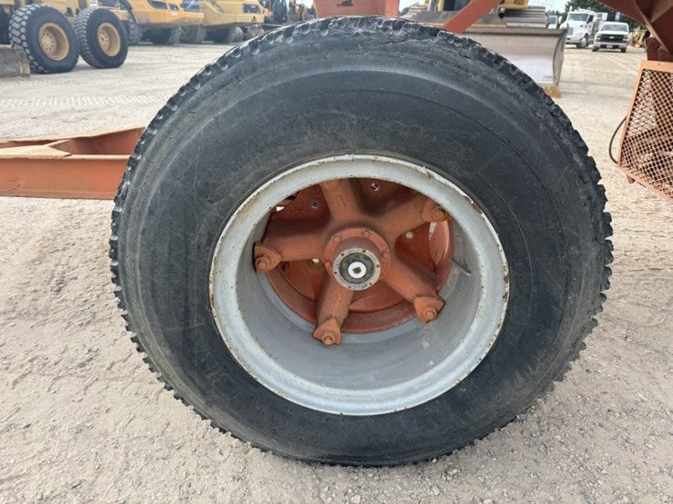 john-deere-8-image-54