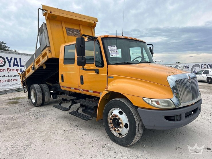 2013-international-durastar-4300-image-2