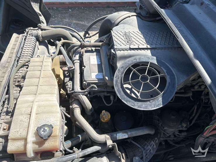 2017-freightliner-cascadia-125-image-9