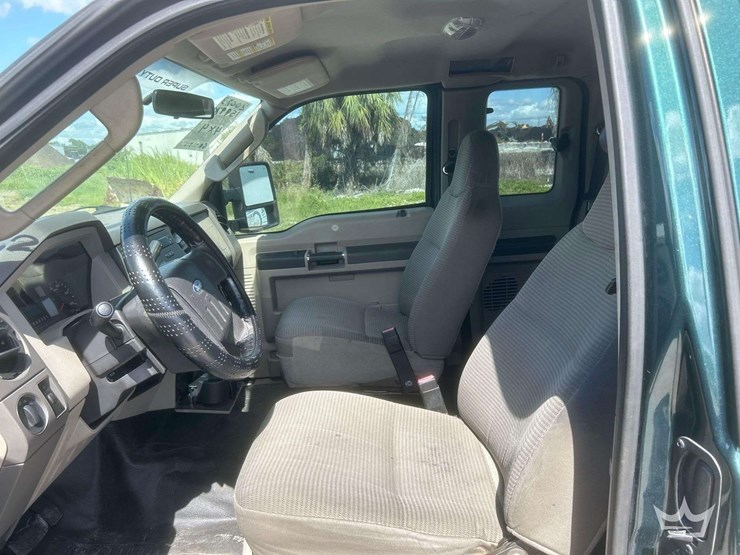 2009-ford-f250-image-17