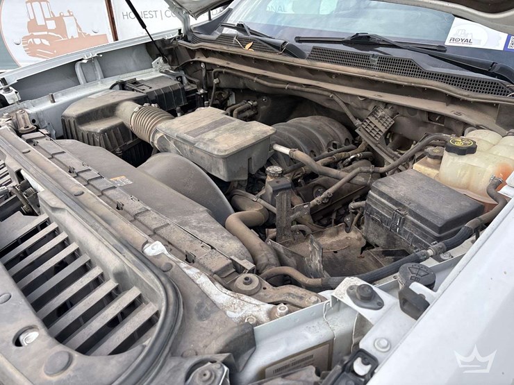 2021-chevrolet-silverado-2500hd-image-8