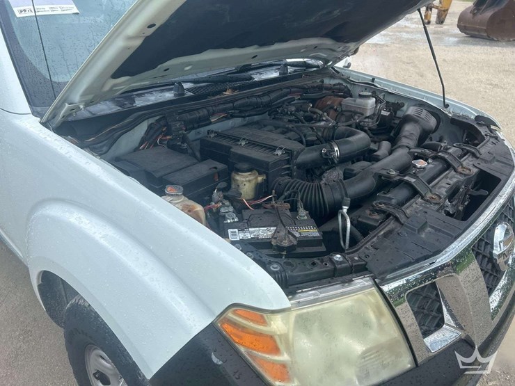 2016-nissan-frontier-image-12