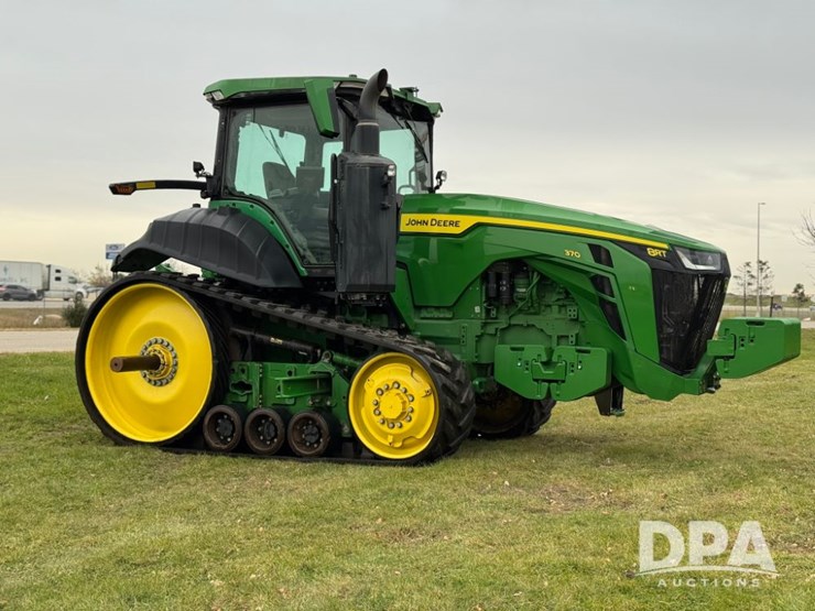 2022-john-deere-8rt-370-image-7