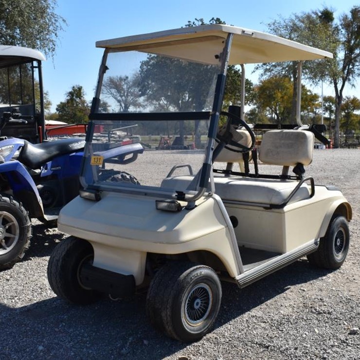 CLUB CAR GOLF CART ELECTRIC W/ CHARGER (SERIAL # A9140265410) (K)