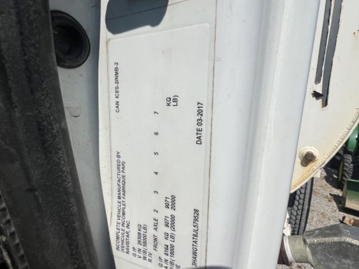 2018-international-7400-image-12