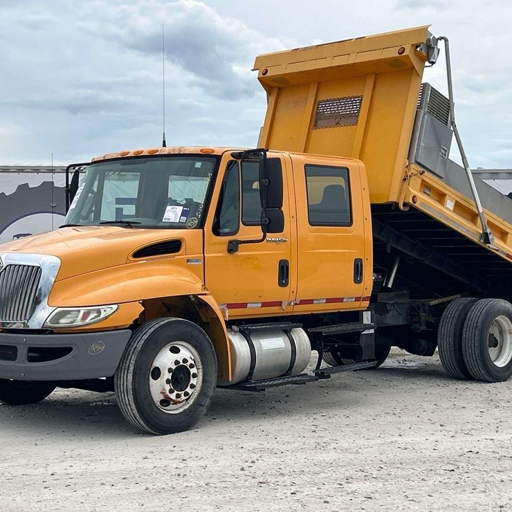 2013 INTERNATIONAL DURASTAR 4300