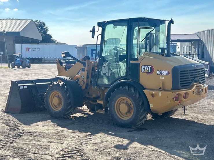 2022-caterpillar-906m-image-4