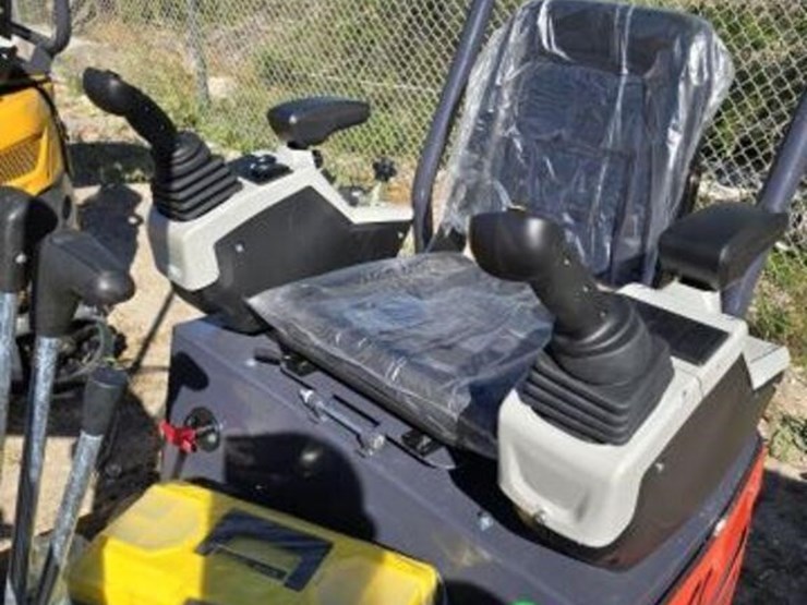 cfg-mini-excavator-mx15rx-image-5