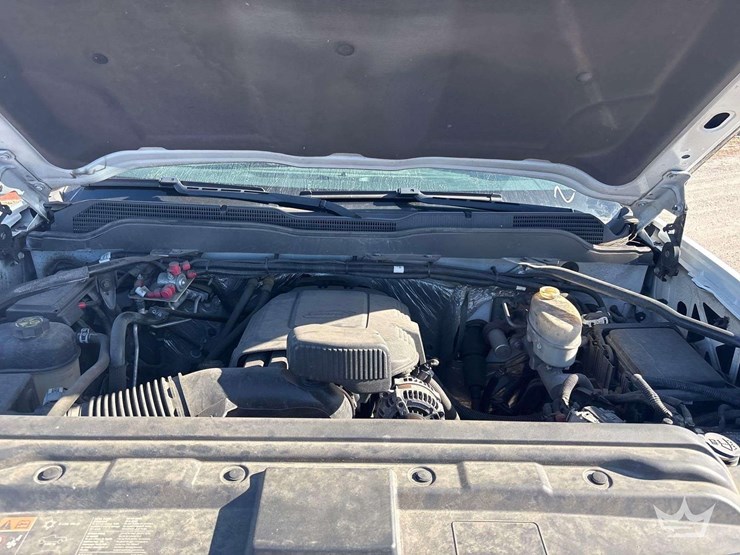 2015-chevrolet-silverado-3500hd-image-6