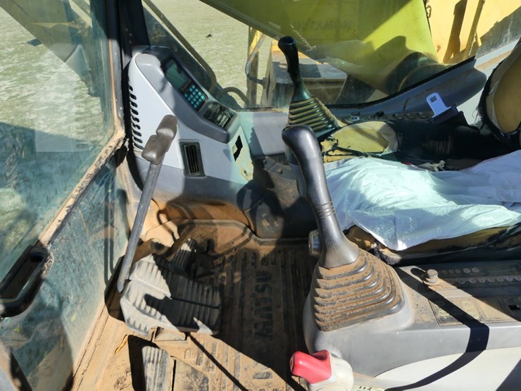 komatsu-pc200-lc-image-12