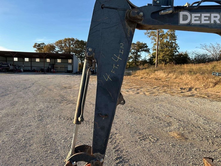 2013-deere-27d-image-17