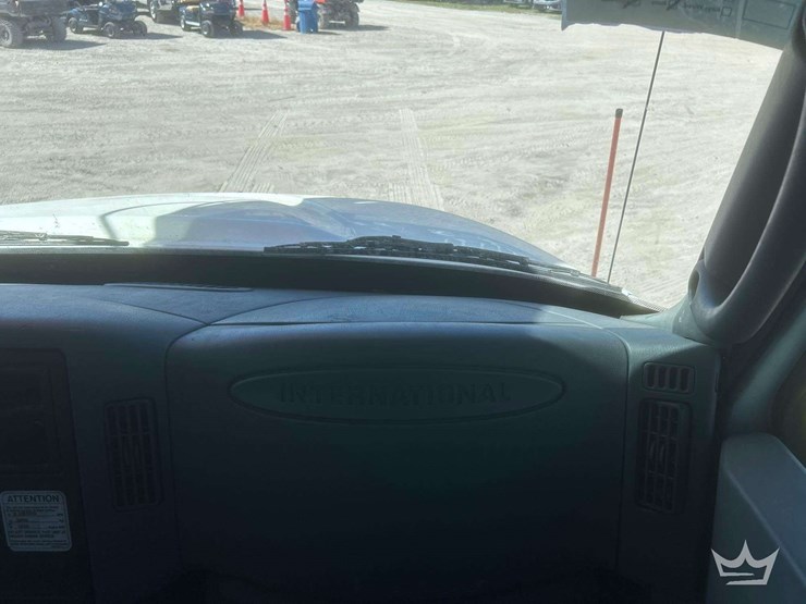 2006-international-durastar-4300-image-75