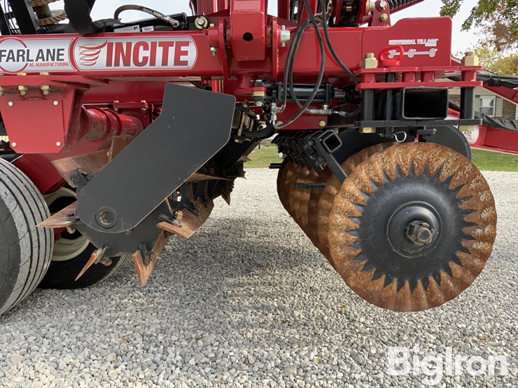 2025-mcfarlane-incite-tc-5124-drb-23'-5"-vertical-tillage-machine-image-15