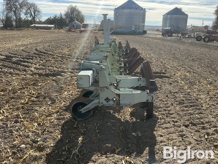 orthman-16r22"-ditcher/cultivator-w/-sleds-image-8