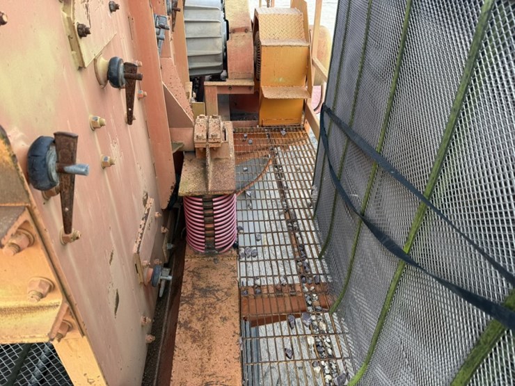 #1930-•-diester-6x24-screener-image-49